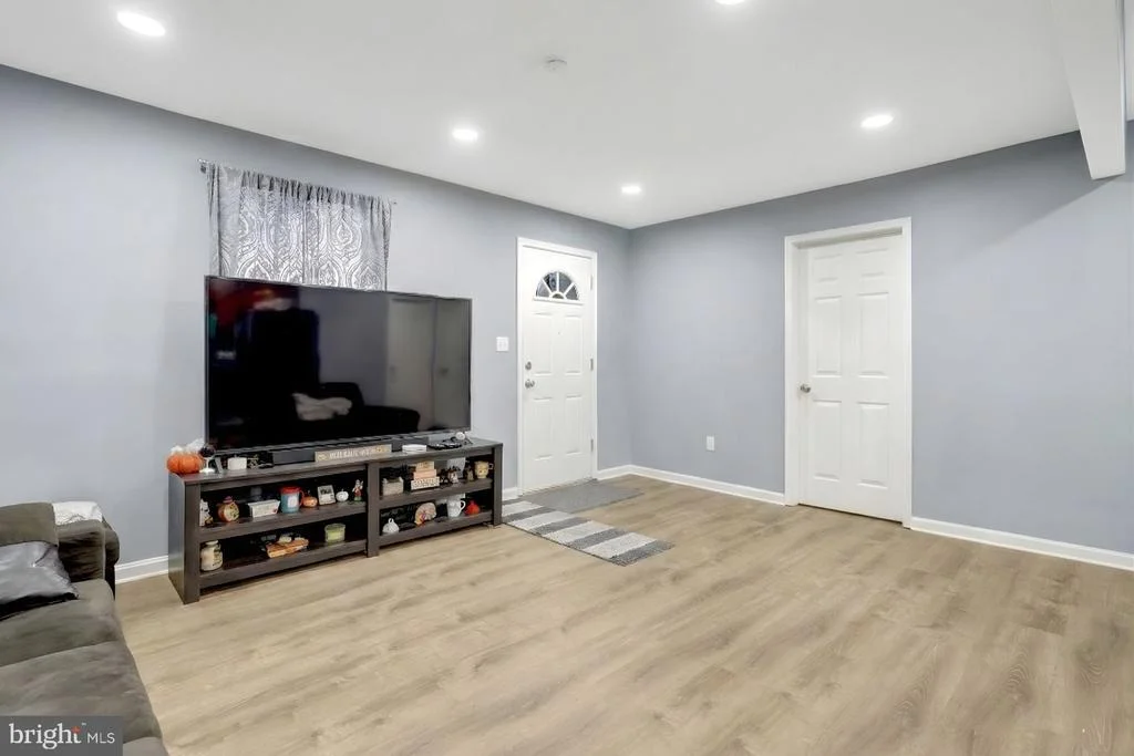 Photo of 6917 NOAH DRIVE