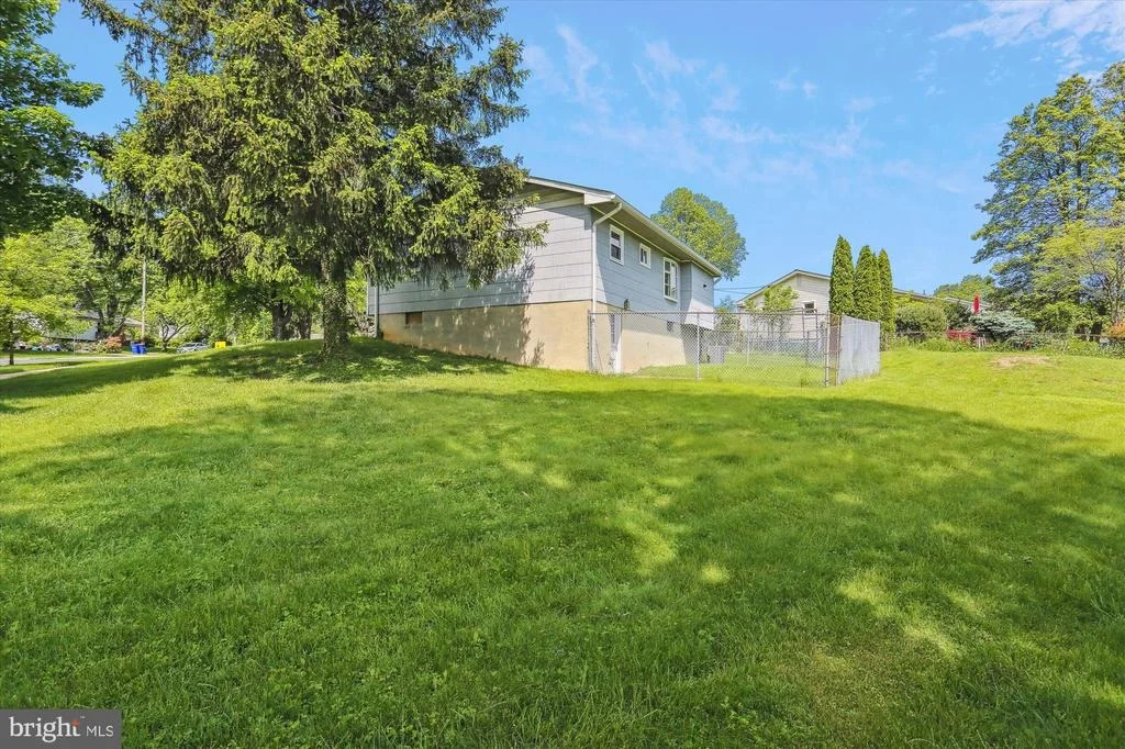 Photo of 13901 BAUER DRIVE