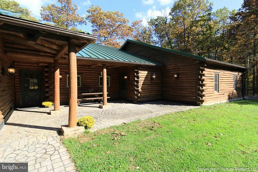 Photo of 10845 GAMBRILL PARK ROAD