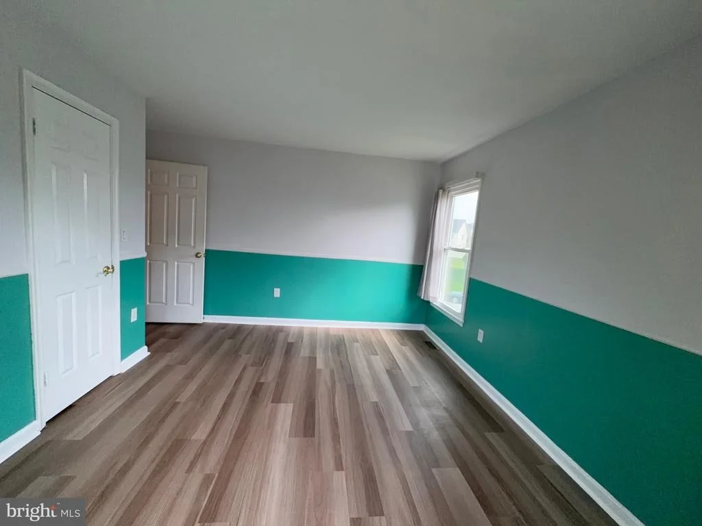Photo of 9348 CREEKVIEW DRIVE