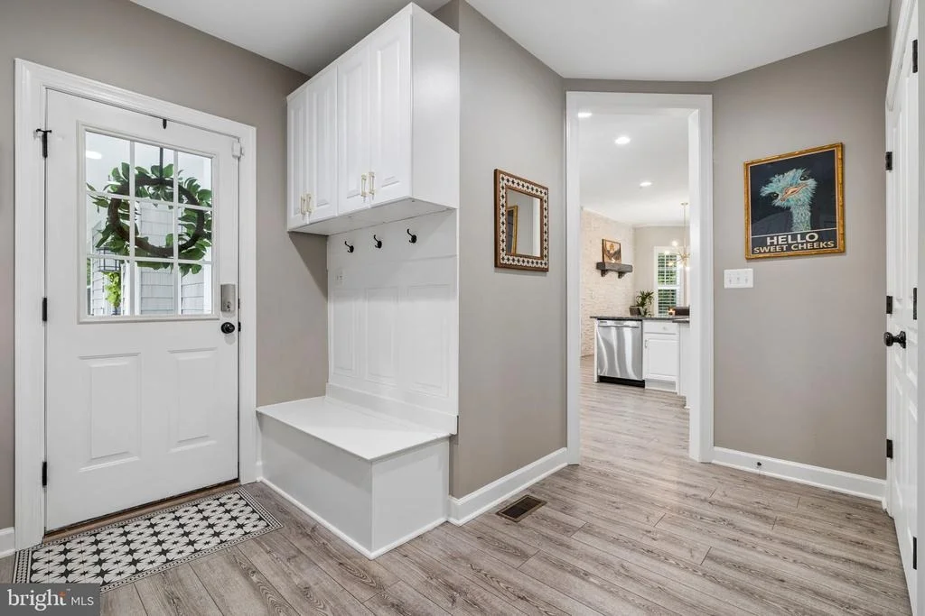 Photo of 8328 PINE KNOTT COURT