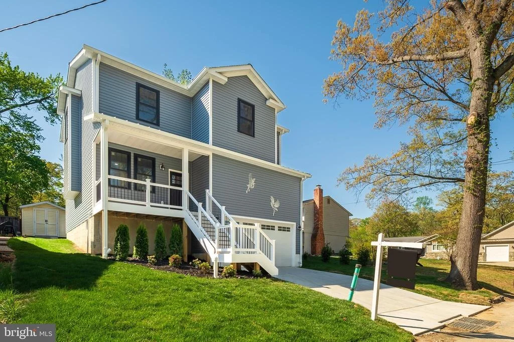 Photo of 584 PARK ROAD