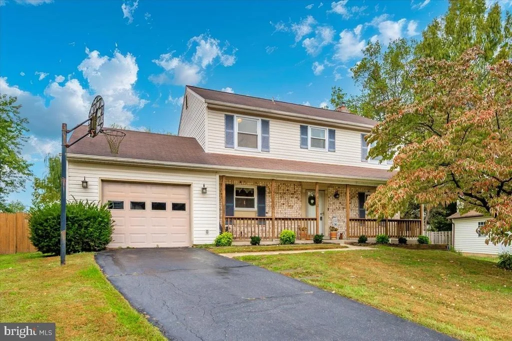 Photo of 8413 MOUNTAIN LAUREL LANE