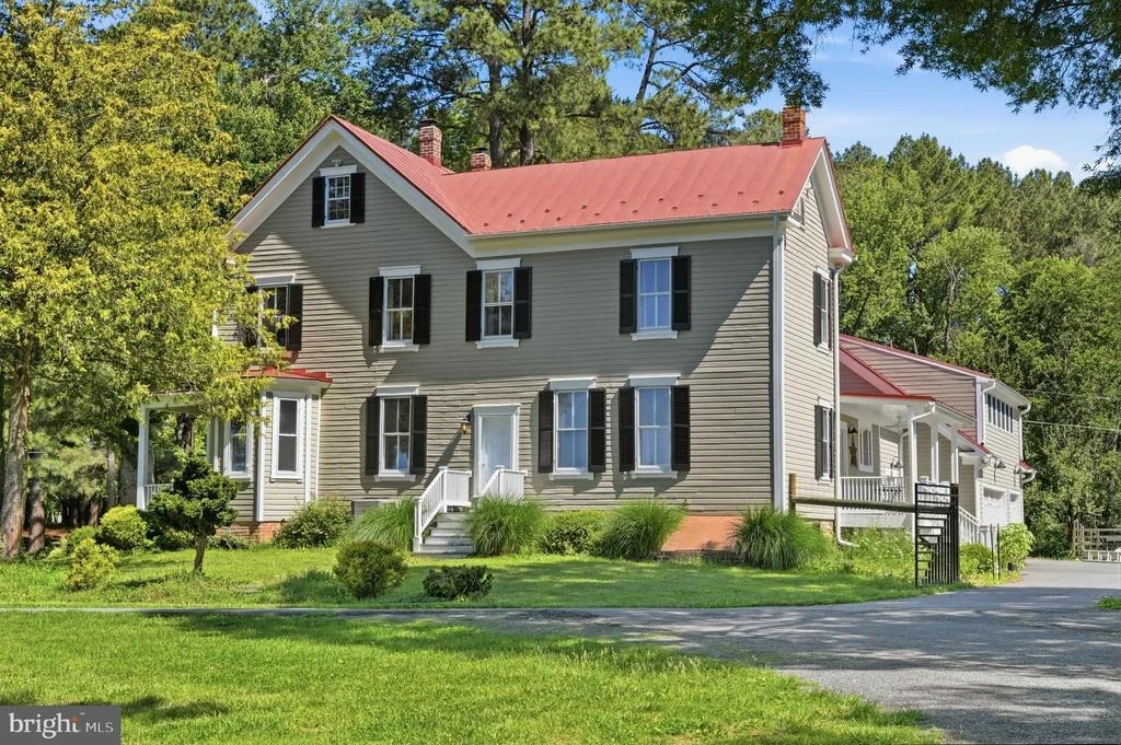 Photo of 15715 AVERY ROAD
