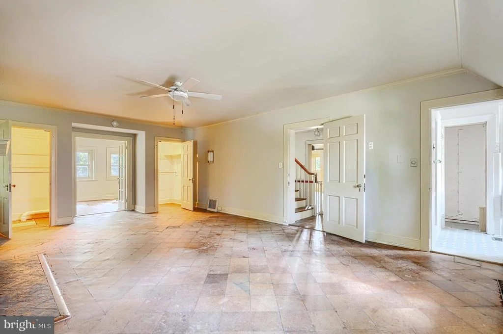 Photo of 15 W COLD SPRING LANE