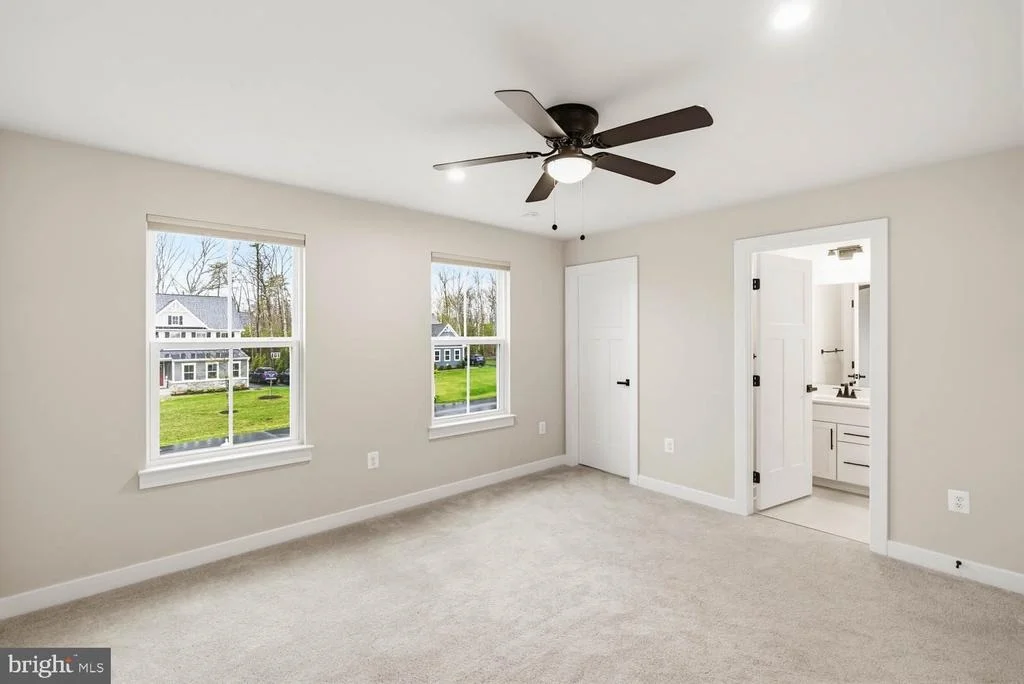 Photo of 10907 GREEN LEAF RUN