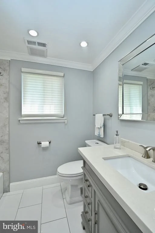 Photo of 8634 RESECA LANE