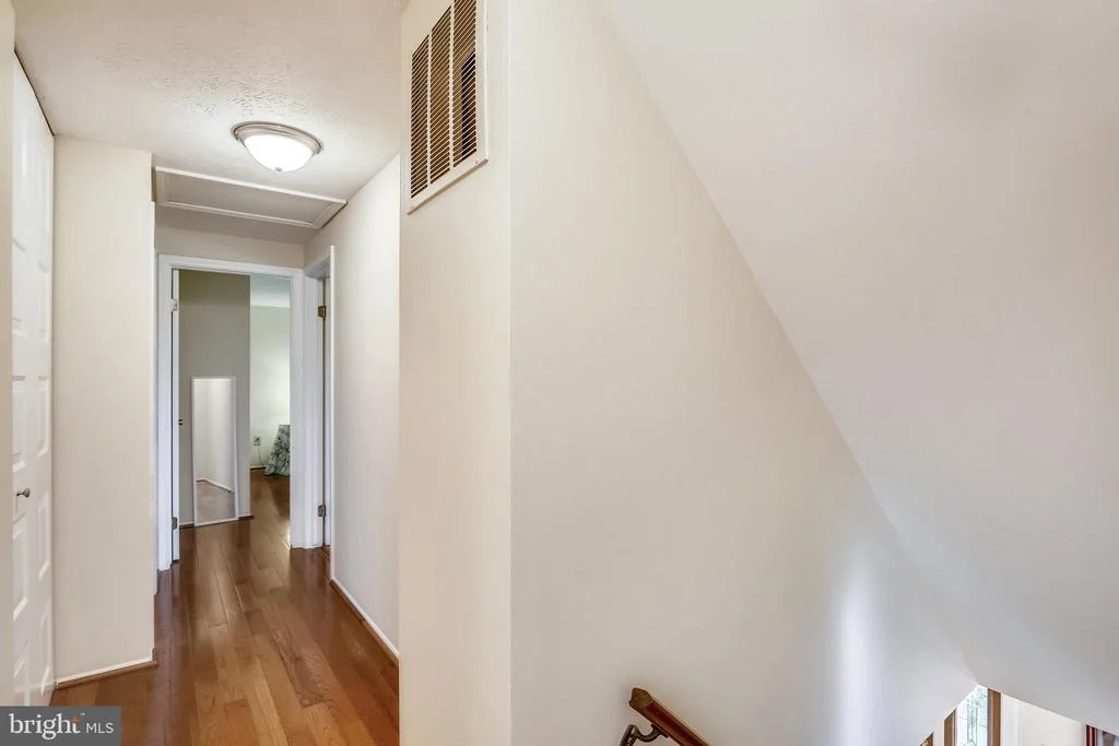 Photo of 9301 HUNTMASTER ROAD