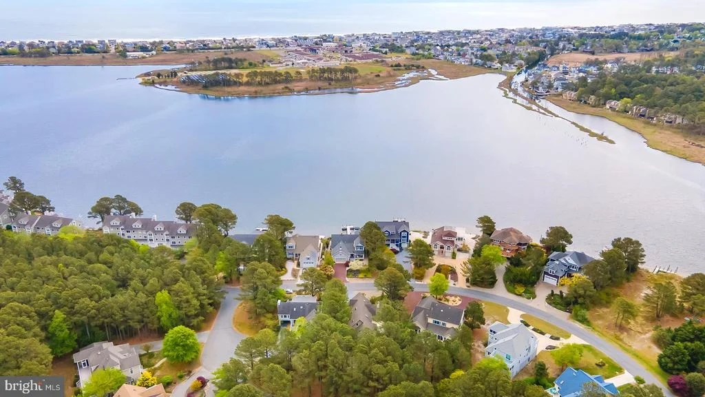 Photo of 208 POND VIEW DRIVE