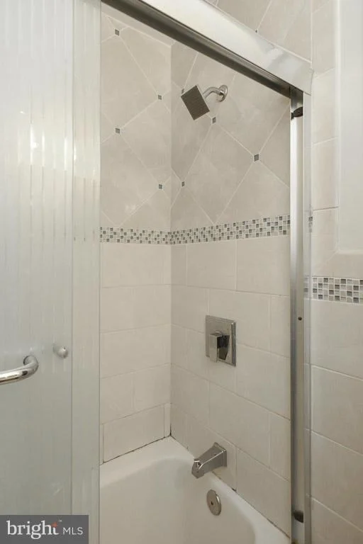 Photo of 417 KERWIN ROAD