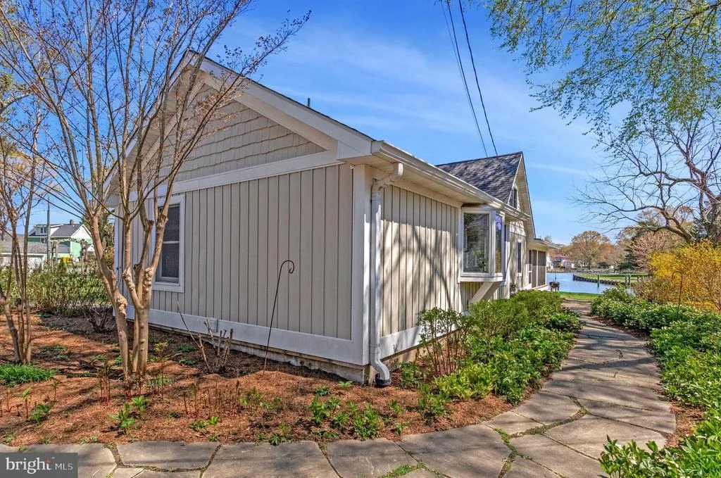 Photo of 1268 HAYES ROAD