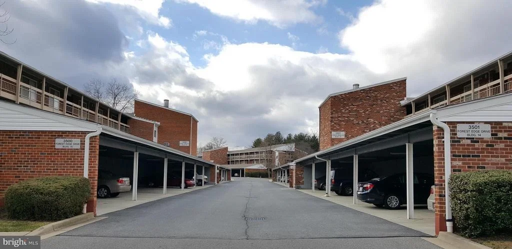 Photo of Unit 152B at 3500 FOREST EDGE DRIVE