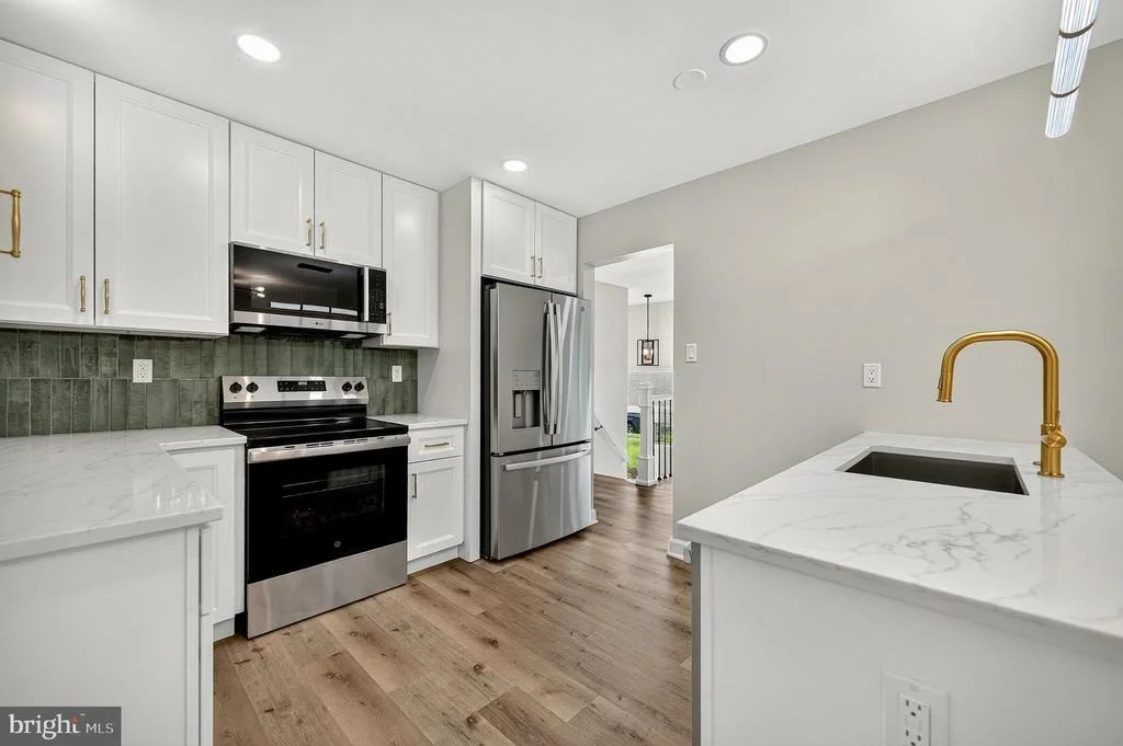 Photo of 4016 MAPLETON DRIVE