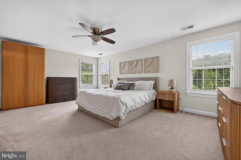 Photo of 810 MORAN DRIVE