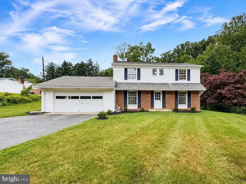 Photo of 1318 DENBY ROAD