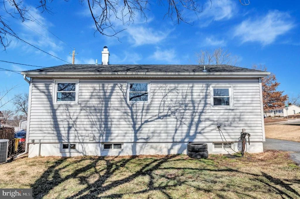 Photo of 362 OLD LINE AVENUE
