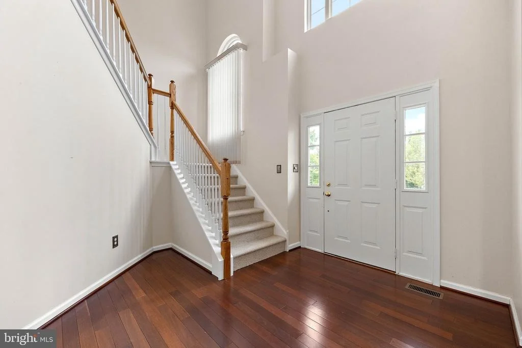 Photo of 704 SHIPTON ROAD