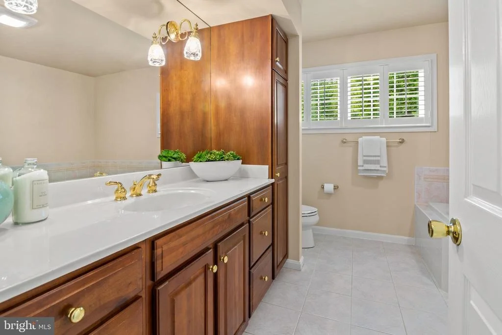 Photo of 1754 LONG GREEN DRIVE