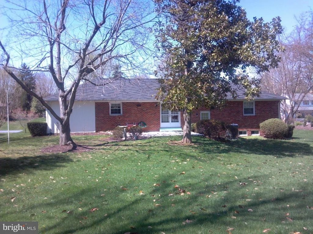 Photo of 4012 BRIARS ROAD