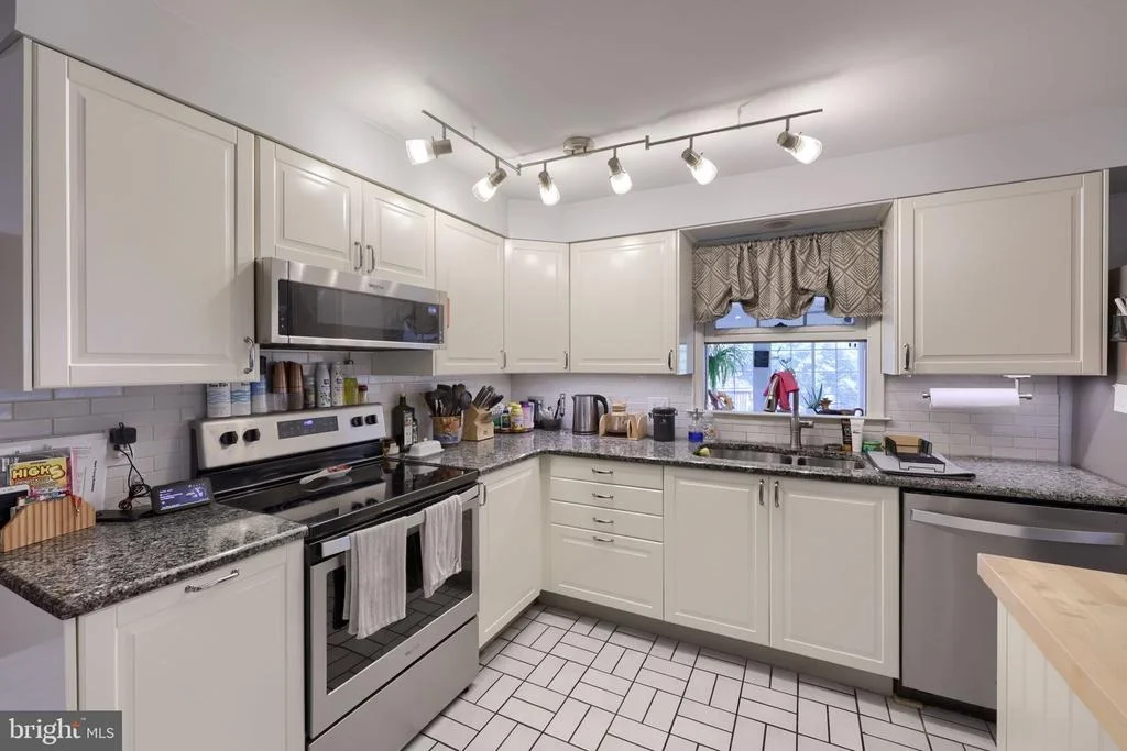 Photo of 2223 HARMONY HILL DRIVE