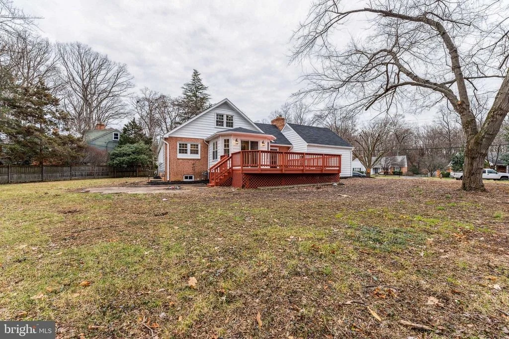 Photo of 3912 KING ARTHUR ROAD