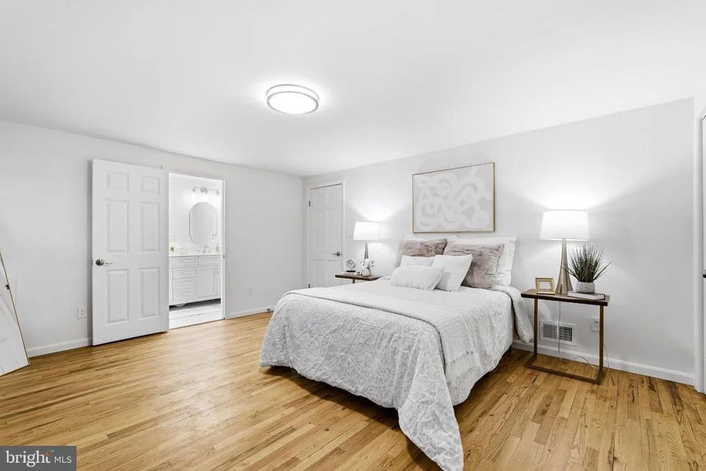 Photo of 4001 FEATHERSTONE PLACE