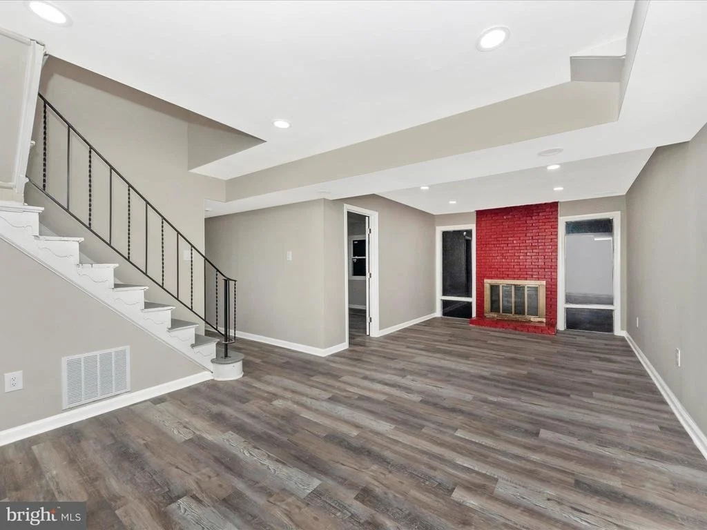 Photo of 9207 MIDLAND TURN