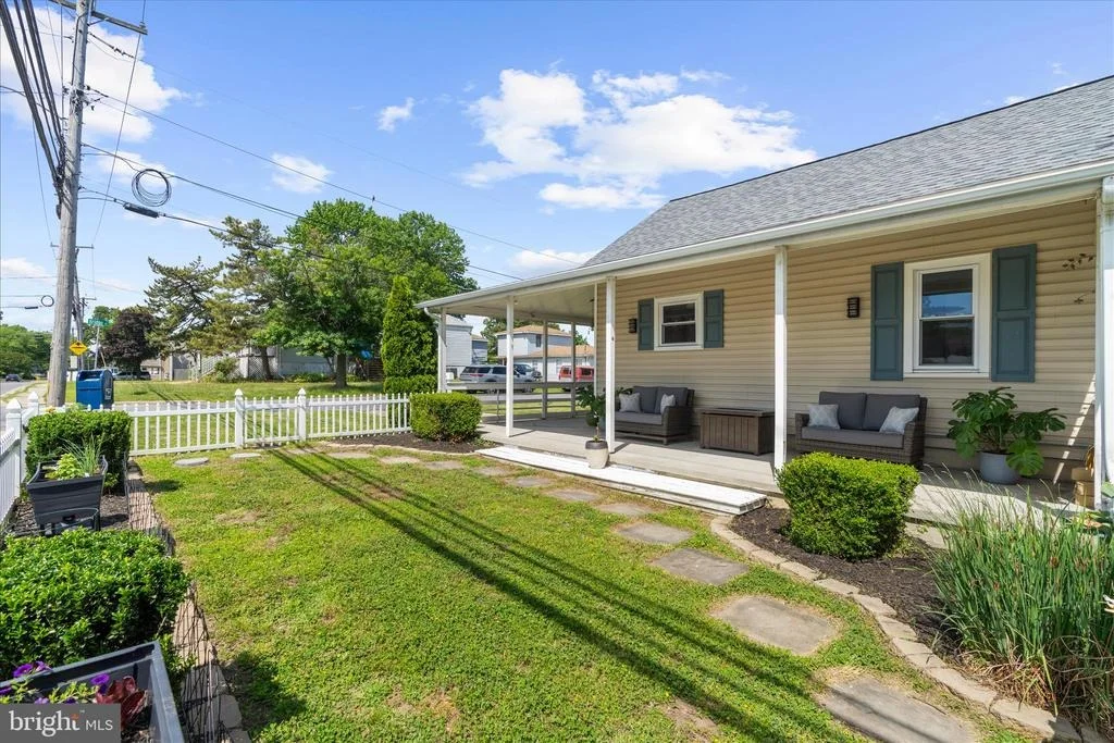 Photo of 7825 BRIDGE DRIVE
