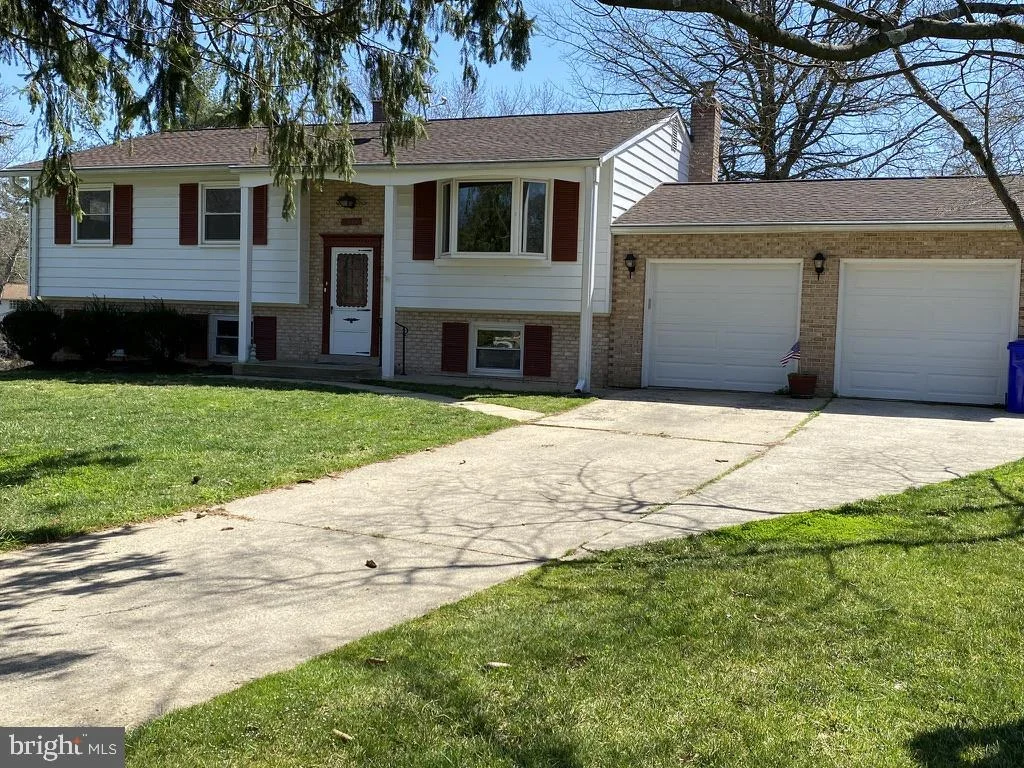 Photo of 7404 BEE BEE DRIVE