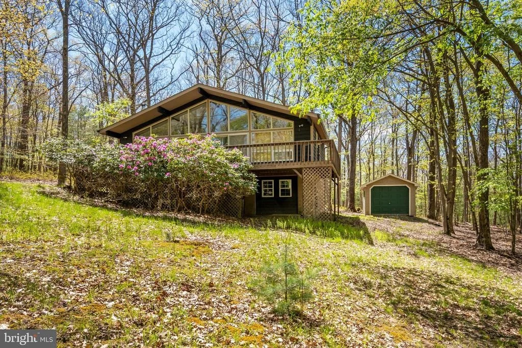 Photo of 365 RIDGE ROAD
