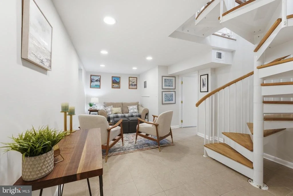 Photo of 9109 BRADFORD ROAD