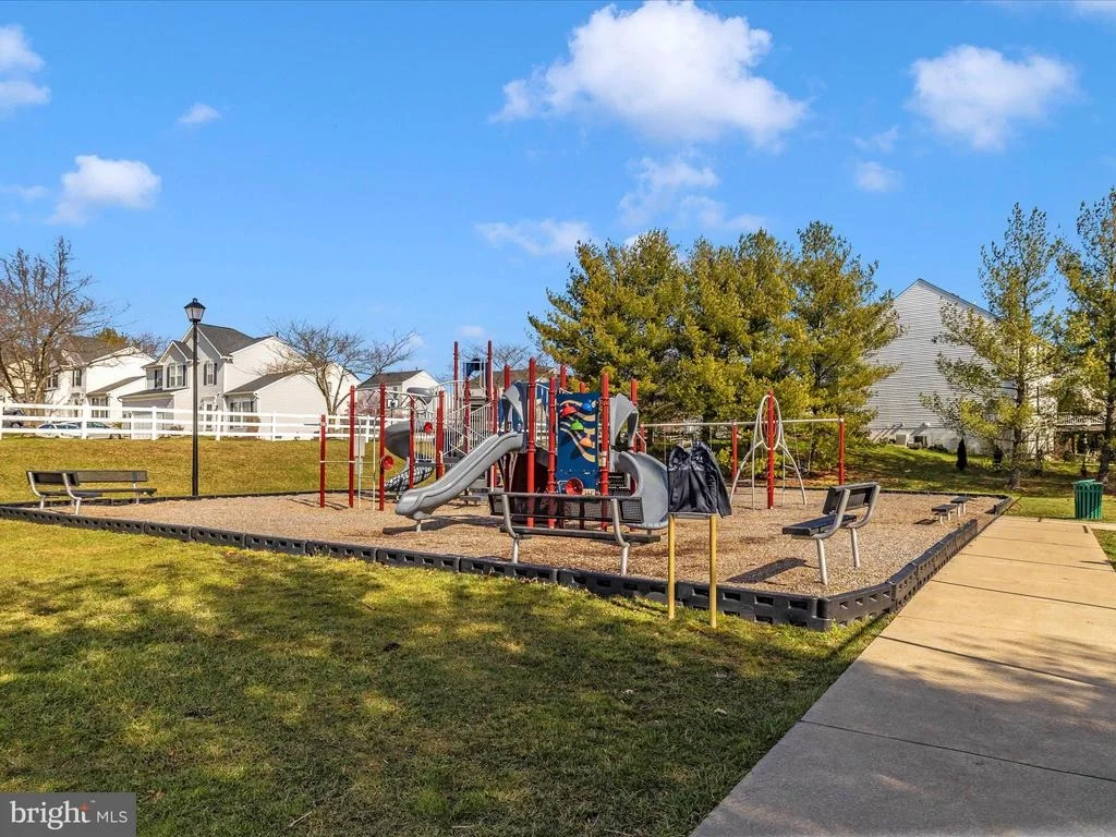 Photo of 1402 MARIAN WAY