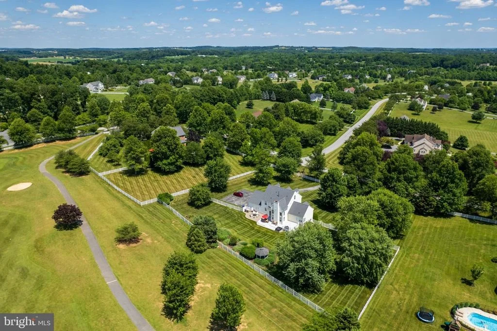 Photo of 6106 CHALLEDON CIRCLE