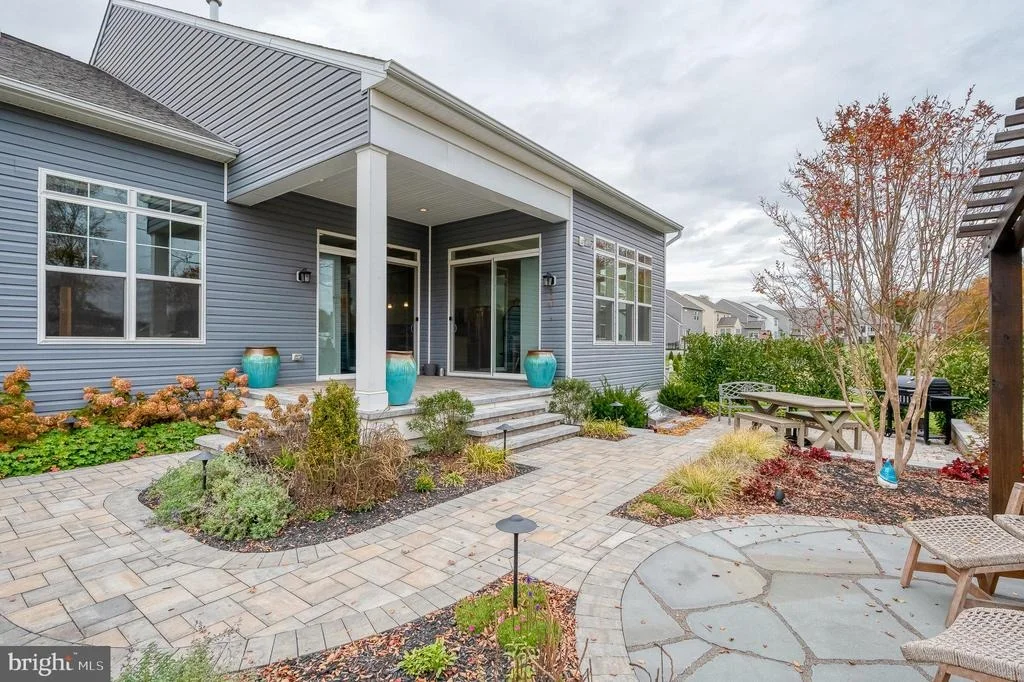 Photo of 2525 EASY STREET
