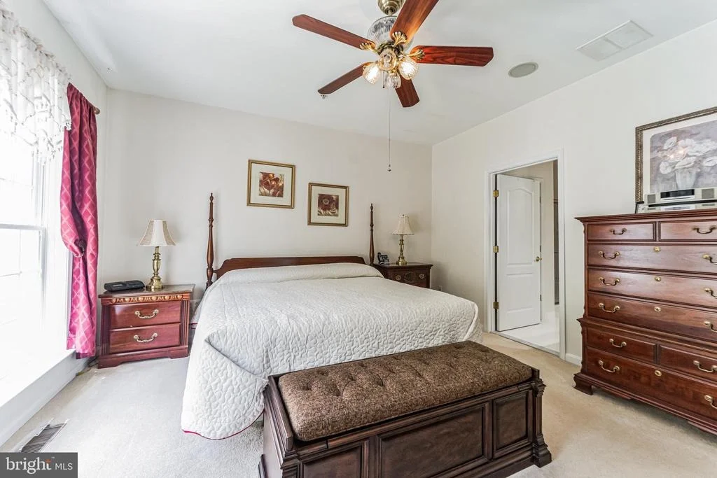 Photo of Unit 2 at 678 EMERALD WAY