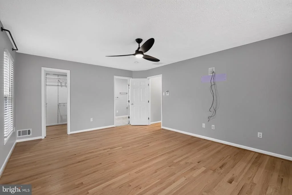 Photo of 5630 ROUNDTREE LANE