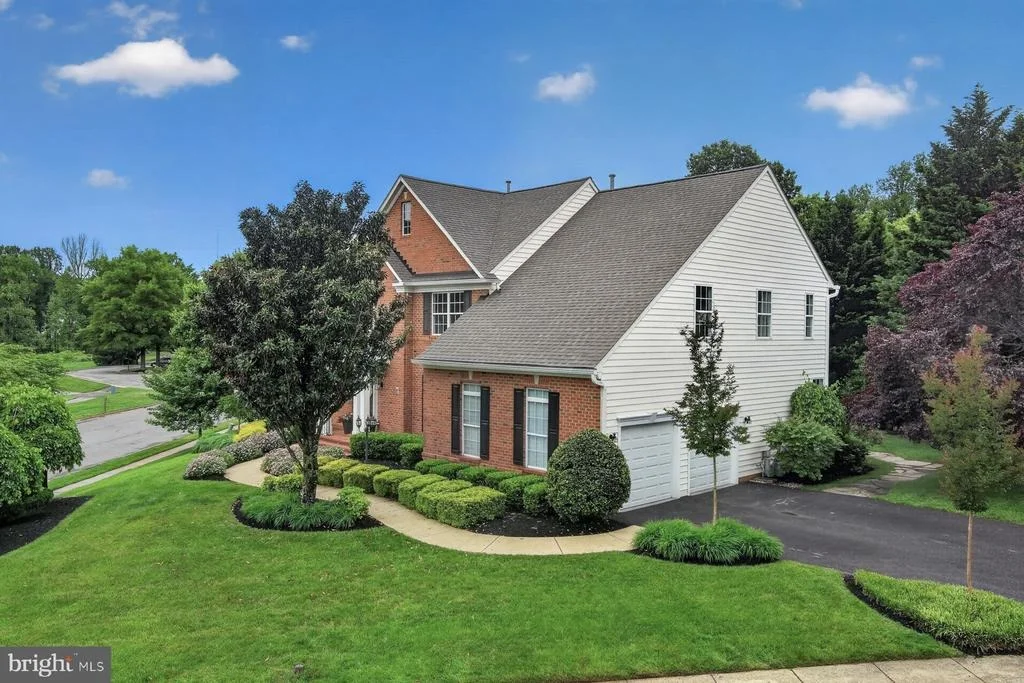 Photo of 9 SEWALL COURT