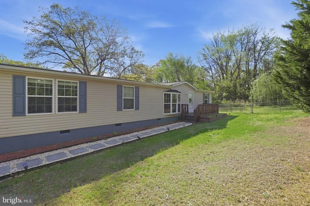 Photo of 8 WALKER WAY