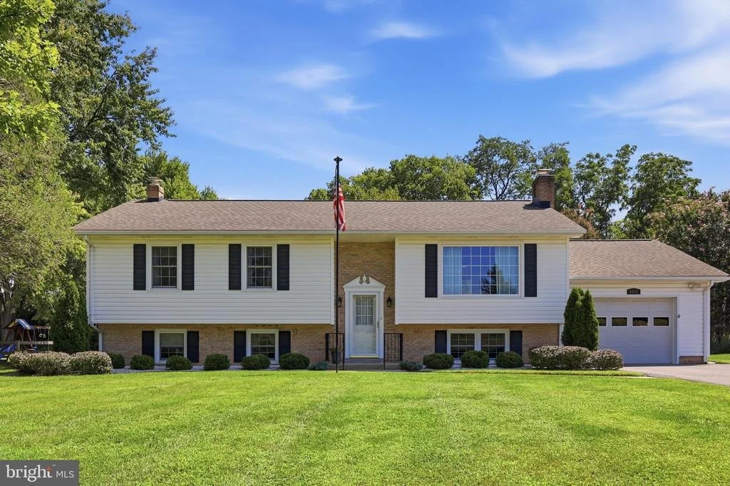 Photo of 8117 RUNNYMEADE DRIVE