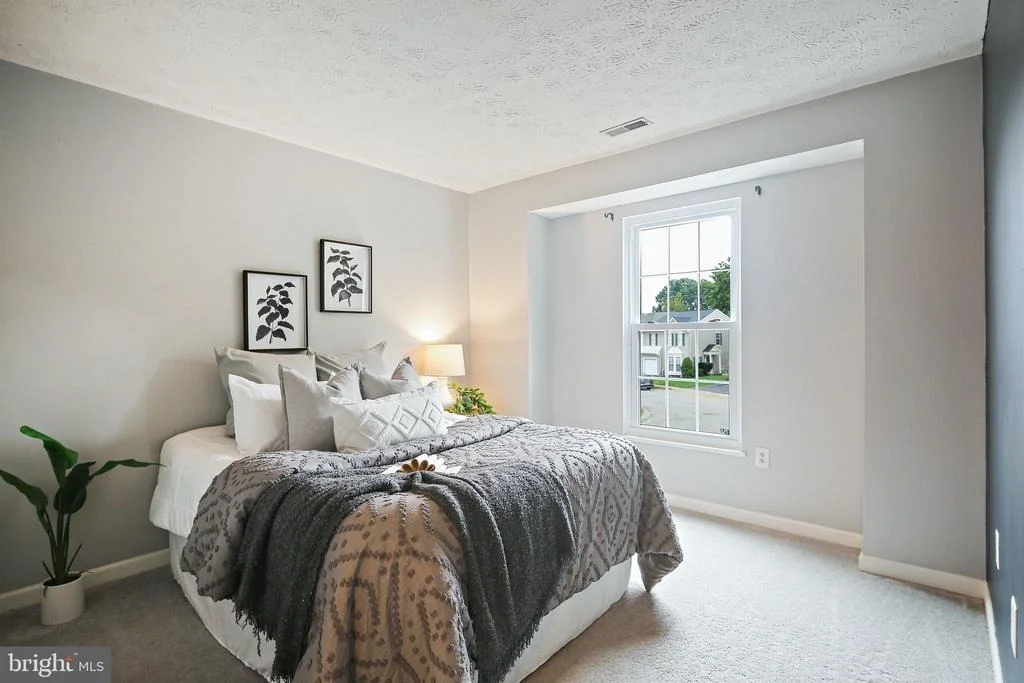 Photo of 322 TIMBERBROOK COURT