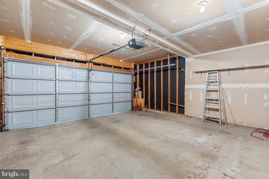 Photo of 15015 HUNTER MOUNTAIN LANE