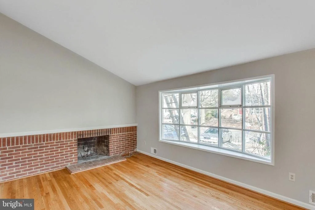 Photo of 10409 FOREST AVENUE