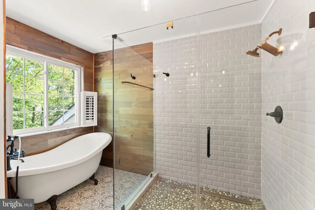 Photo of 817 KENNETH PLACE SE