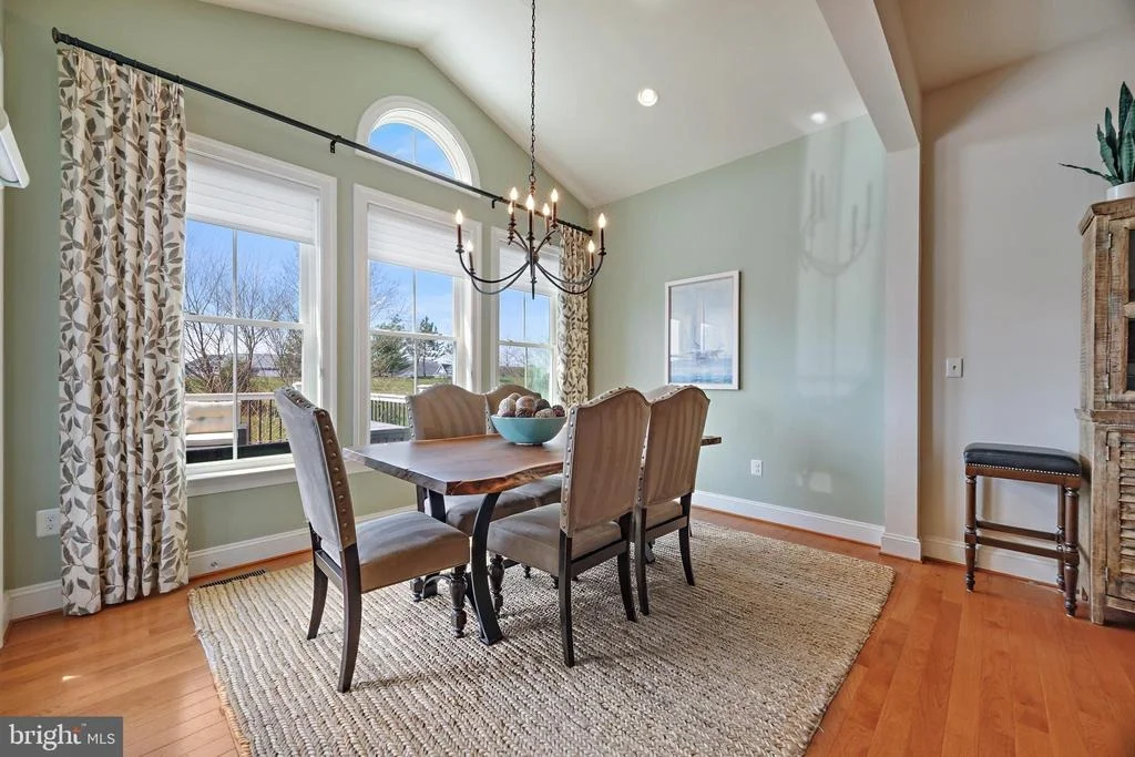 Photo of 2926 LEVEE DRIVE