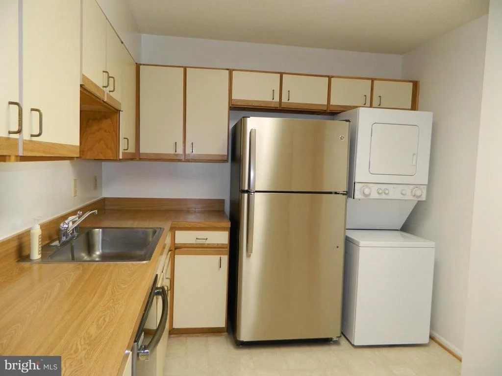 Photo of Unit 2107 at 15107 INTERLACHEN DRIVE