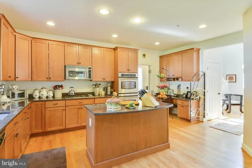 Photo of 21411 UPPERMONT LANE