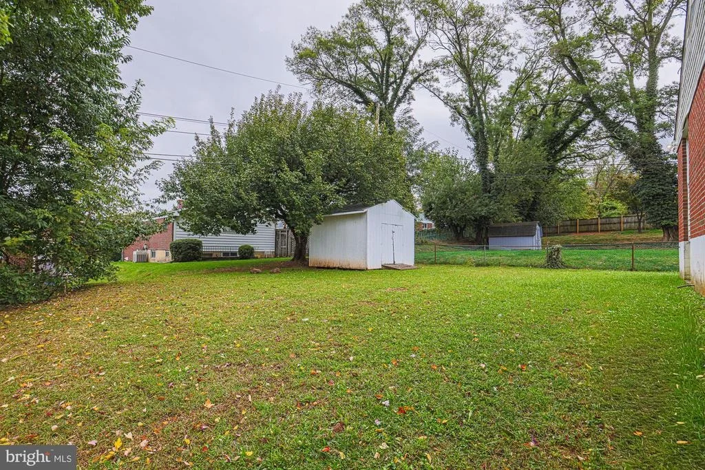 Photo of 5919 WINNER AVENUE