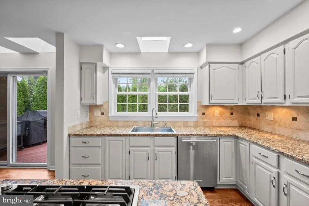 Photo of 10215 MARTINHOE DRIVE