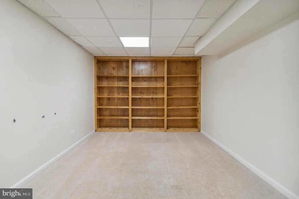 Photo of 8032 RED JACKET WAY