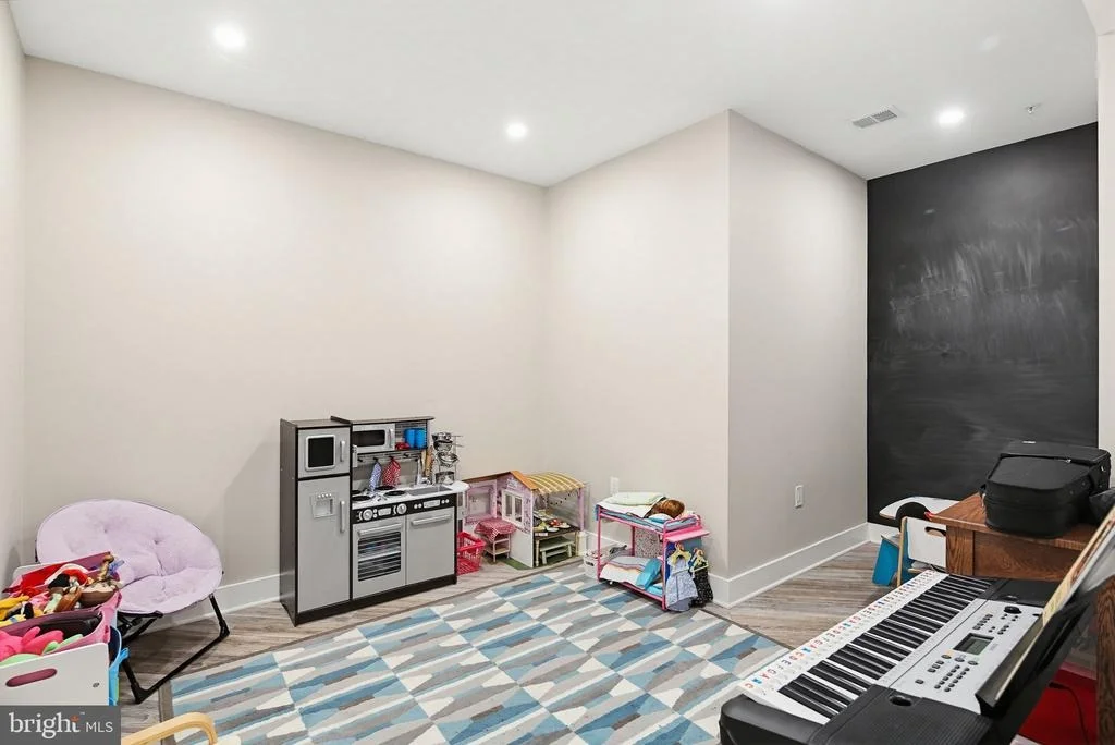 Photo of 8693 SATINWOOD DRIVE